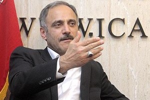 ارز دو نرخی عامل اصلی رانت در حوزه دارو است